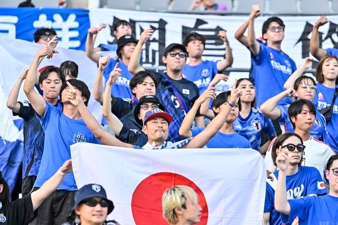 【サポーターアルバム】サッカー日本代表の中国戦完封勝利を支えたサポーター写真63枚！ 韓国・龍仁に駆け付けた現地観客席ショット「日本代表ー中国代表」の画像009