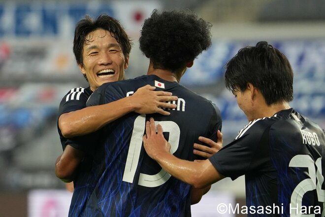 先発中6人が｢代表デビュー｣も…30歳FWの｢豪快ボレー｣でゴールショー開幕、チームを支えた｢大会MVP｣と｢33歳ベテラン｣、最後は｢紫のワンダーボーイ｣で完勝【日本代表vs香港代表】激闘PHOTOギャラリーの画像004