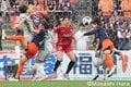 ベレーザ歓喜の瞬間にレジェンド2人も駆けつけた！｢サッカーの神様っているんですね｣今季限りで引退のDF岩清水梓が息子と掲げた優勝トロフィー【RB大宮アルディージャWOMEN vs日テレ・東京ヴェルディベレーザ】激闘PHOTOギャラリーの画像004