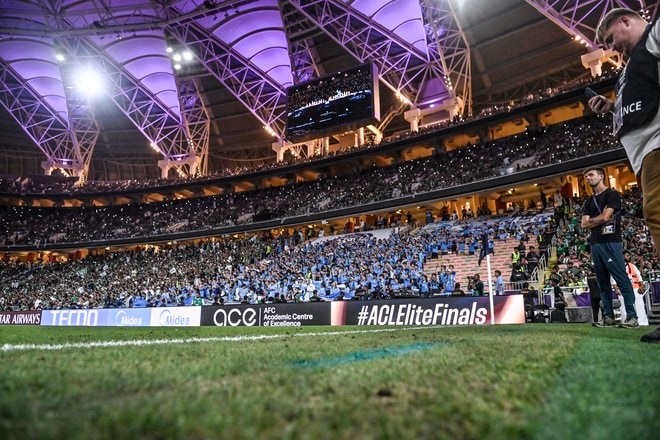 【サポーターアルバム】サウジアラビア・ジェッダ開催のACLE決勝に川崎サポーター700人が集結！ 現地で声援を送ったサポーター写真78枚「アル・アハリー川崎フロンターレ(1)」の画像014