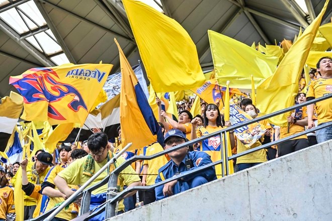 【仙台サポーターアルバム(2)】雨の試合に2000人！ 現地撮影した「ベガルタ仙台のサポーター写真99枚」！「ジェフユナイテッド千葉ーベガルタ仙台」の画像066