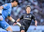 後藤健生の「蹴球放浪記」第243回「賀川浩さんに導かれて、G大阪対広島戦を堪能」の巻(1) 「優勝が決まる」Jリーグ最終節の夜の、「試合を観る眼」の大切さを教えてくれた大先輩との別れの画像