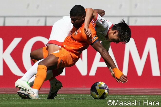 元サッカー日本代表が｢東海ダービー｣で激突！　エース乾貴士ら清水攻撃陣を名古屋｢19歳イケメン新星｣が完封【清水エスパルスvs名古屋グランパス】PHOTOギャラリーの画像005