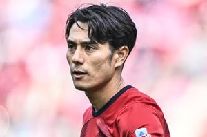 知念慶の同点弾で｢Jリーグ記録｣達成、｢鹿島らしい｣鬼木新監督が浦和戦で見せた｢勝負師の勘｣【2005年J1リーグ序盤戦で分かった｢新監督5人｣の手腕と｢チーム｣の今後】(1)の画像