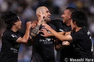 PHOTOギャラリー「ピッチの焦点」【明治安田J1リーグ　第26節　横浜FCvsガンバ大阪　2021年8月25日　19：03キックオフ】の画像