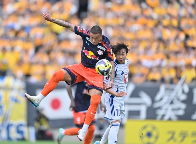 【試合アルバム】RB大宮アルディージャのベガルタ仙台戦でのプレー写真55枚！「ＲＢ大宮アルディージャーベガルタ仙台」の画像032