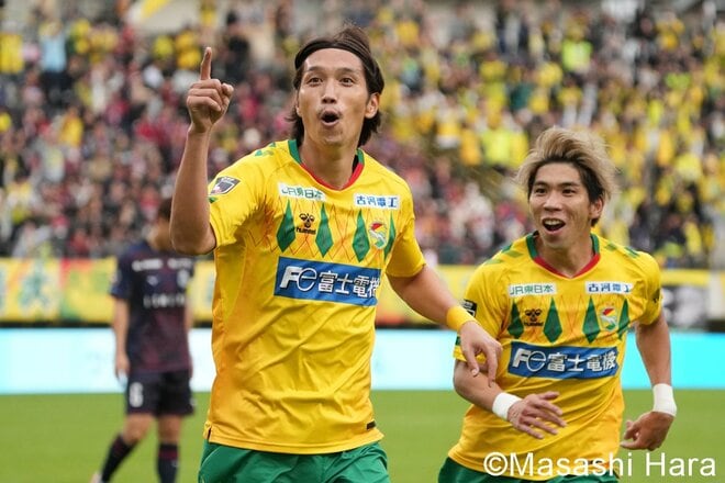 満員のフクアリで千葉が会心5発！シュート19本の積極性で｢前｣へ意思統一！17年ぶりのJ1復帰へ自動昇格圏に勝点差1肉薄！一方の札幌は…【ジェフユナイテッド千葉vs北海道コンサドーレ札幌】激闘PHOTOギャラリーの画像007