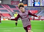 「美しすぎ」「スタイル抜群」J2モンテディオ山形が"モデル仕様"の「特別ユニフォーム」を販売! その着用姿にファン歓喜「着こなし方凄すぎる」の画像