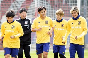 サッカー日本代表・久保建英「ちゃんとお兄さんしてる」「優しくて声高くて可愛いな」最終テスト直前「少年とのひとコマ」に称賛の声相次ぐの画像