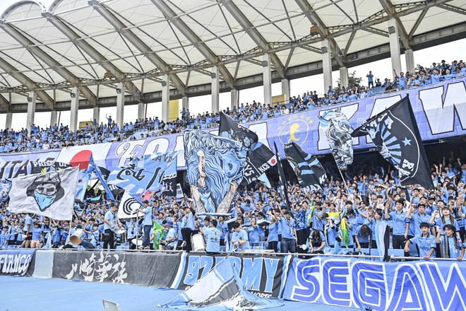 【サポーターアルバム(2)】G大阪戦の執念の同点弾導いた川崎フロンターレのサポーター写真94枚！ Gゾーンからメインスタンドまで撮影「川崎フロンターレーガンバ大阪(2)」の画像080