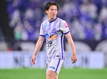 日本代表 初招集 となった満田誠の プレースタイル 急加速 と 積極的シュート を武器とするサンフレッチェ広島の 超新星 をどう活かすか サッカー批評web