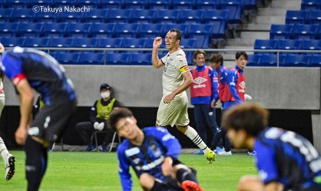 川崎、G大阪粉砕!(1)キャプテン・ダミアンの「得点」だけじゃない「ピッチ上の3つの振る舞い」の画像