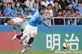 18位と19位の裏天王山！勝負を決めたJリーグ9月デビューの｢打ってよし投げてよし｣21歳大学生、最後まで｢共に戦う覚悟を示した｣緑と青の勇者たち【横浜FCvs湘南ベルマーレ】激闘PHOTOギャラリーの画像001