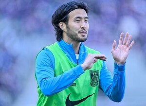 「幸せそうな写真ですね！」浦和DFと人気女性モデルの「新婚2ショット」公開！ さらに「2人の肩組ショット」には、「3枚目の写真とかめちゃめちゃ良いなぁ」の声もの画像