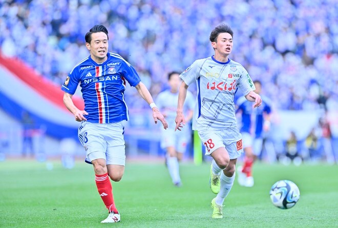 「ゲームみたい」「ほんまいいサッカー」横浜FMのほぼ全員が関与した「先制ゴールまでの流れ」に絶賛の声！ 「非常にマリノスらしい」と王者の攻撃を讃えるの画像010