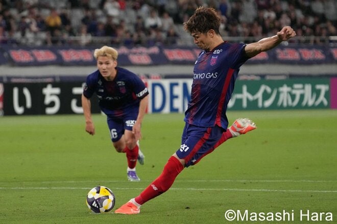 守護神のラストマッチ、｢ゴール裏のサポーター目がけて蹴れば入ると思った｣横浜FC櫻川ソロモンに先制点を許した元日本代表38歳が劇的な逆転弾【FC東京VS横浜FC】激闘PHOTOギャラリーの画像007