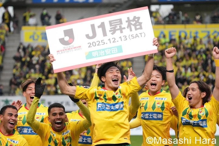 千葉フクアリの空気をも変えた小林慶行監督、元同僚の森保監督も驚いた｢元日本代表｣の監督力、優勝チーム水戸に問題【日本サッカー年末年始の大激論／Jリーグ編】(5)