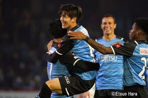 【川崎フロンターレVS鹿島アントラーズ】川崎が天皇杯準決勝へ進出！脇坂泰斗「玲央の首が太くてよかった」と語る奇跡の2点目　原悦生PHOTOギャラリー「サッカー遠近」の画像