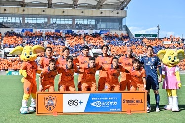 最高にカッコいいでしょコレ」清水のJ初のGK用胸ロゴ“STAR