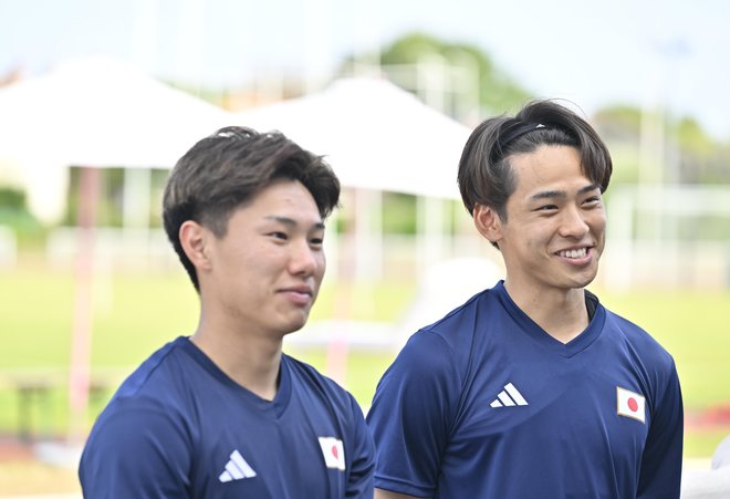 【パリ五輪・サッカー日本代表】マリ戦に向け前日練習！ ある質問を聞かれ、斉藤光毅が三戸舜介に「非常にやりづらい（苦笑）」と笑顔で照れたワケ……平河悠はホテルで調整の画像005