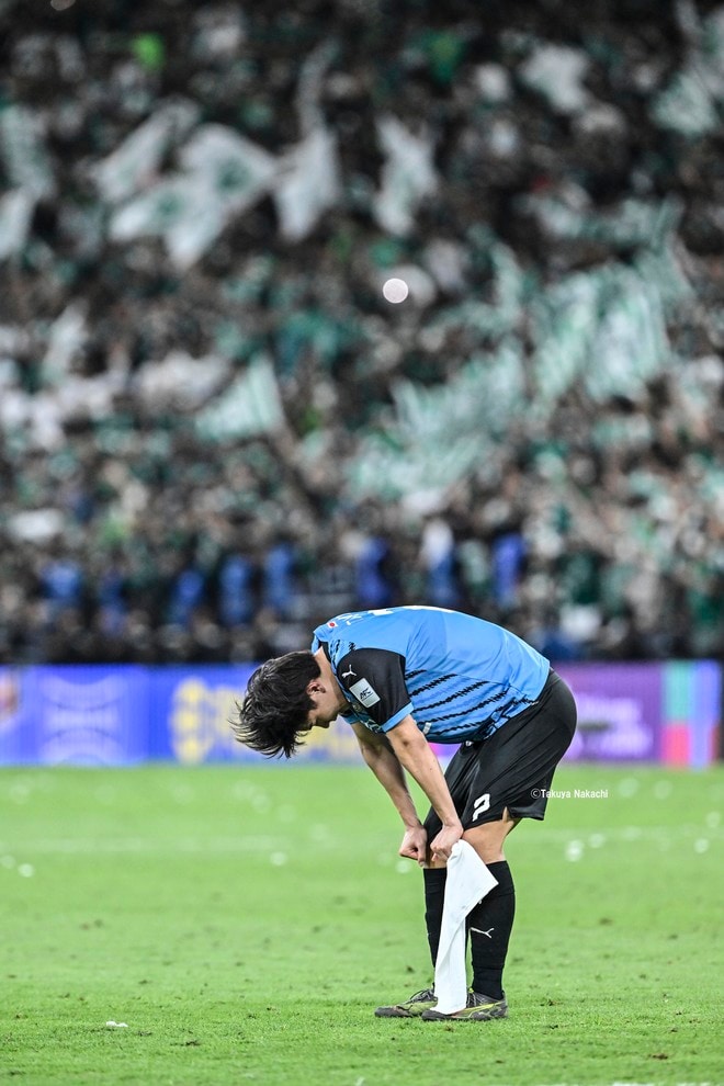 【川崎フロンターレアルバム】ACLE決勝での高井幸大の写真41枚！ フル出場も敗れ、試合後には涙を見るなど悔しさを露わに「アル・アハリー川崎フロンターレ」の画像026