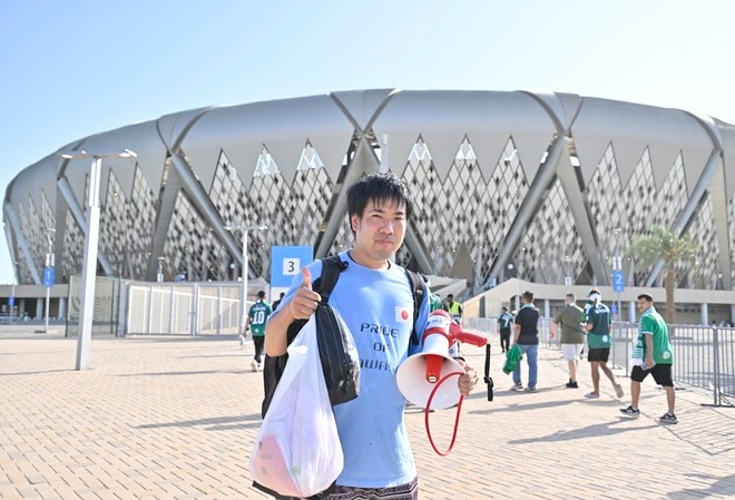 【サポーターアルバム】川崎のアジア王者を願って、ACLE決勝直前にスタジアム前で撮影した83枚のサポーター写真！ 「アル・アハリー川崎フロンターレ」の画像031