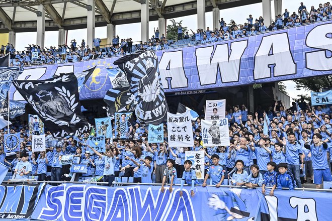 【サポーターアルバム(2)】G大阪戦の執念の同点弾導いた川崎フロンターレのサポーター写真94枚！ Gゾーンからメインスタンドまで撮影「川崎フロンターレーガンバ大阪(2)」の画像045
