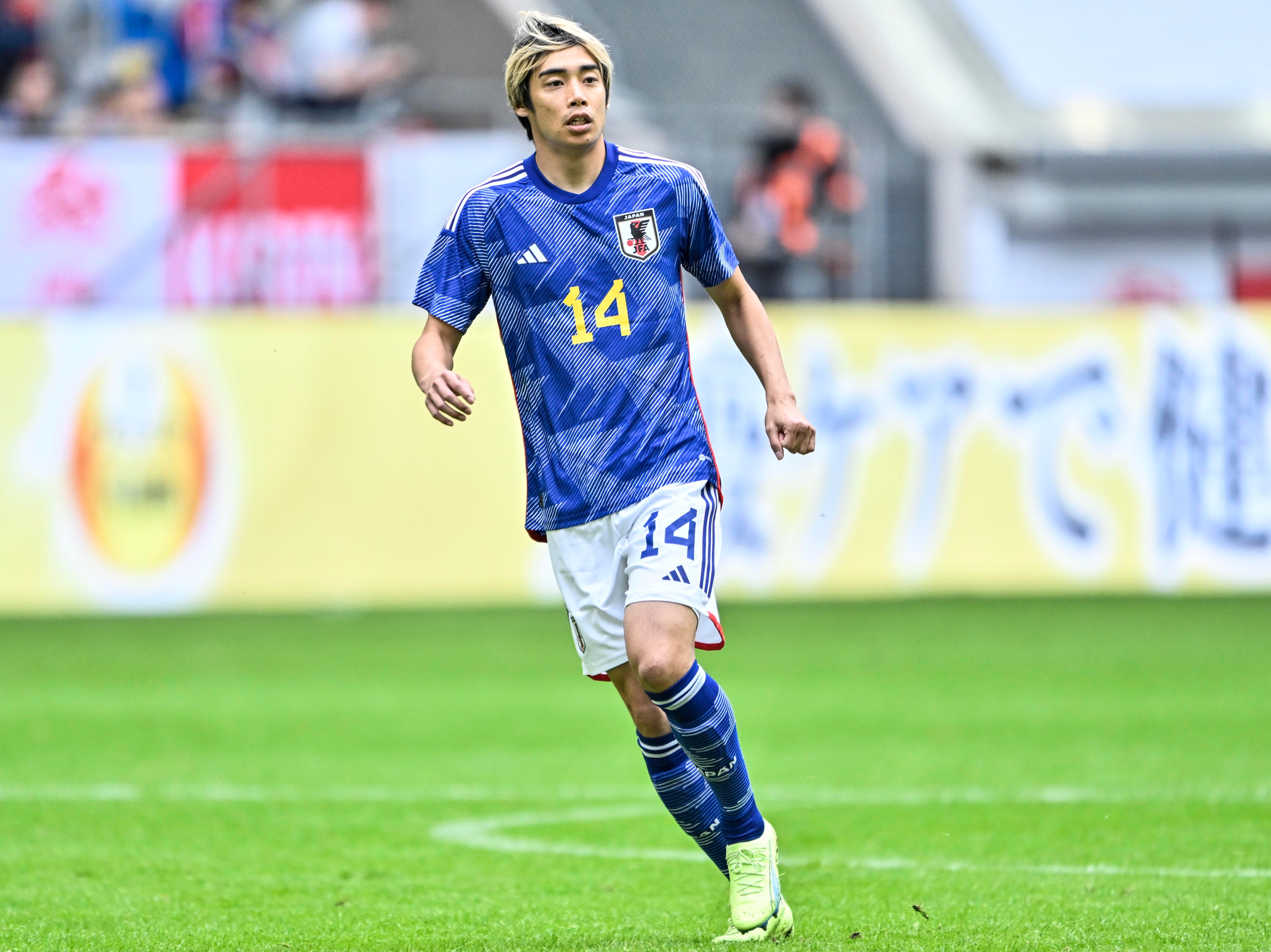 新品 サッカー日本代表 2022 レプリカユニフォーム 背番号14 伊東純也