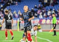 「エース交代」「ぶっつけ3バック」と長谷川健太監督の策がすべて裏目に出た90分【横浜FM、東京に大勝(2)】の画像