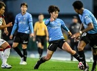 天才・中村憲剛、日本代表の三笘薫や守田英正、田中碧らがいた「全盛期」との違い、研究・対策の前に進化を止めた「風間理論」【パス・サッカーで「強い川崎」は復活できるのか】(2)の画像