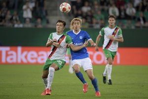 伊東純也が｢絶妙クロス｣で決勝ゴールをアシスト!レスター対ナポリの決着は!?鎌田大地がフル出場のフランクフルトの初戦は?【ヨーロッパリーグ第1節結果まとめ】の画像