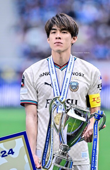 鹿島アントラーズ 2024年 国立限定ユニフォーム 柴崎岳 鹿島アントラーズ (カシマアントラーズ) サッカーユニフォーム