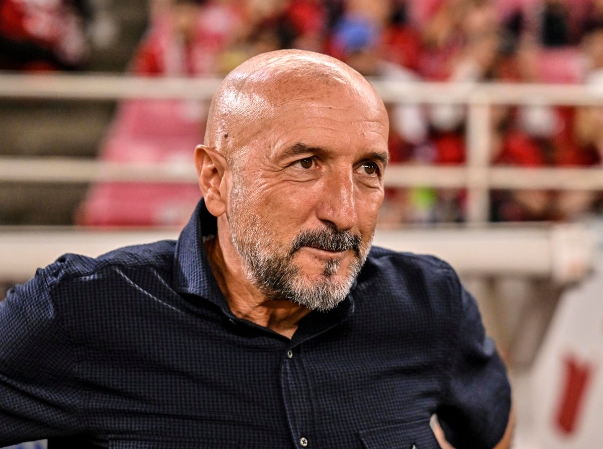 ポポヴィッチ監督＆吉岡宗重FD解任。名門・鹿島に走った激震の内幕(1