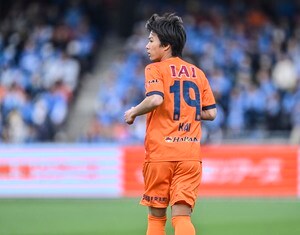 「魚河岸シャツ似合ってるね!!」J1清水の選手が着る「ご当地シャツ」に注目集まる！「魚市場的な」「同じ魚河岸シャツ探そ」などの声の画像