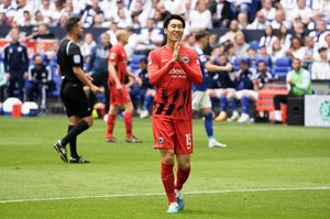 PHOTOギャラリー「ピッチの焦点」フランクフルト鎌田大地がゴール！【ブンデスリーガ第33節 シャルケvsフランクフルト 2023年5月20日】（渡辺航滋撮影）の画像