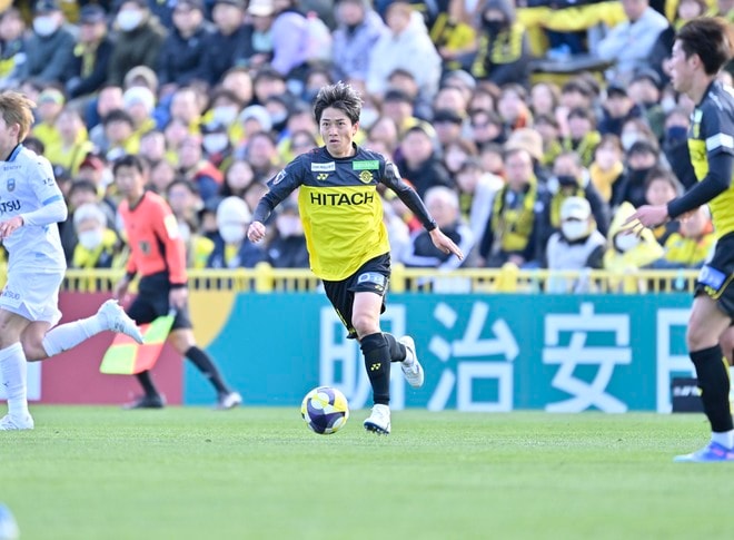 【試合アルバム】柏レイソルのプレー写真99枚！「柏レイソルー川崎フロンターレ」の画像034