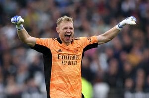 アーセナル守護神のイングランド代表ＧＫの背番号変更で｢5万9000いいね｣の大反響!! 新背番号｢お披露目動画｣ に｢この背番号が一番似合う｣！【動画】の画像