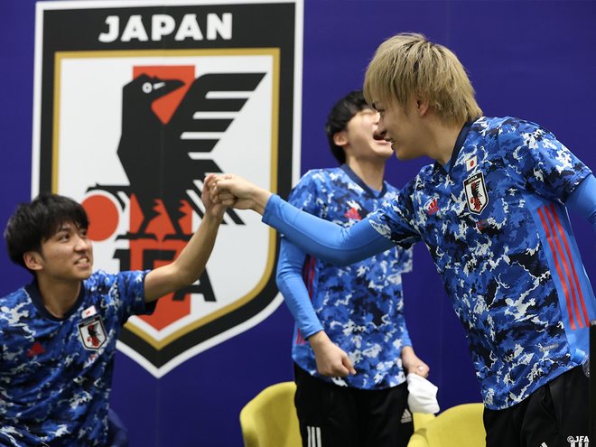 世界大会出場を勝ち取った「もう一つの日本代表」　eスポーツの現在地(2)　リアルサッカーと変わらない代表戦の重みの画像