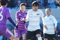 ｢凄いメンバー｣元なでしこ澤穂希、同年代の“国民的女優”と鍋を囲む激レアショットに｢素敵なコラボ｣大反響！ママ同士で語った宮城への思い