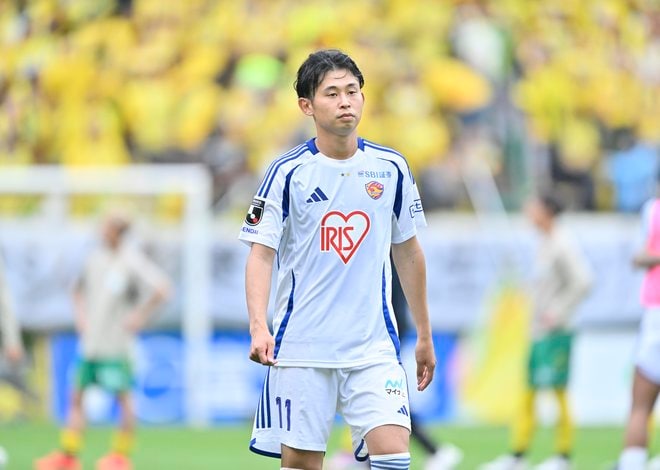 【試合アルバム】ベガルタ仙台がアウェイで迎えた上位対決・千葉戦でのプレー写真63枚！「ジェフユナイテッド千葉ーベガルタ仙台」の画像016