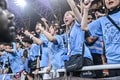 【サポーターアルバム】ACLE決勝で敗退した川崎サポーターの涙の姿……試合後、現地で感情を爆発させたサポーター写真51枚「アル・アハリー川崎フロンターレ」の画像039