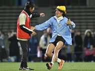 後藤健生の｢蹴球放浪記｣第279回｢水原のスタジアムでリベンジを期したものの……｣の巻(2) 二次元マップだけでは辿り着けない｢100万ドルの夜景の街｣と｢IOC本部のある街｣のスタジアムの画像