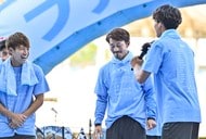 「農家のおばちゃんやん」元日本代表MF松井大輔の“酷暑&熱中症対策”が独特すぎて「ウケるんですけど」とファン爆笑!「似合いすぎてますやんか」とツッコミ多数の画像