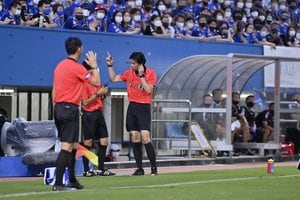 大住良之の「この世界のコーナーエリアから」第89回「オフサイドはなぜ反則か」(4)判定システムが突きつける「文化の質」の画像