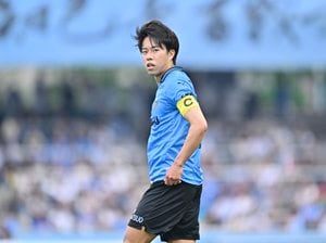 「まるで三笘でしたね！」J1川崎DF佐々木旭の80m爆走“三笘彷彿”の長距離ドリブルに脚光！「もう代表クラスだと思う」「見てる時は打て！って思ったけど」との声の画像
