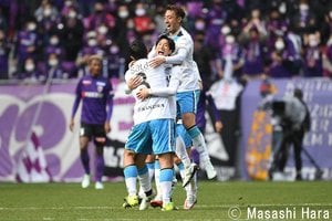 PHOTOギャラリー「ピッチの焦点」【明治安田Ｊ１リーグ　第３節　京都サンガＦ．Ｃ．ｖｓジュビロ磐田　２０２２年３月５日　１４：０３キックオフ】の画像