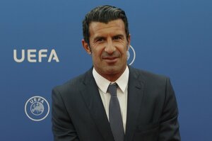 ｢高度6166m｣のサッカーでギネス記録!! 元サッカーポルトガル代表FWルイス・フィーゴが無重力空間でプレーし世界記録に【動画】の画像