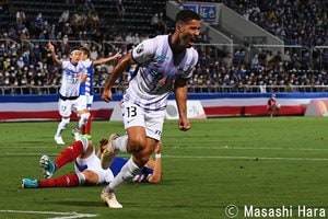 PHOTOギャラリー「ピッチの焦点」【ＪリーグＹＢＣルヴァンカップ　準々決勝　第２戦　横浜Ｆ・マリノスｖｓサンフレッチェ広島　２０２２年８月１０日　１９：０３キックオフ】の画像