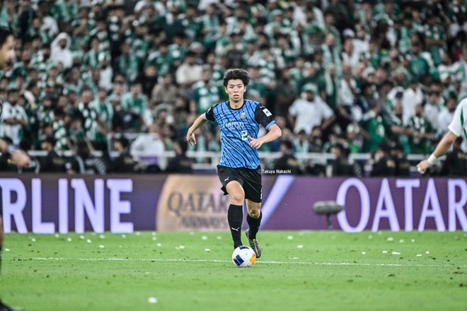 【川崎フロンターレアルバム】ACLE決勝での高井幸大の写真41枚！ フル出場も敗れ、試合後には涙を見るなど悔しさを露わに「アル・アハリー川崎フロンターレ」の画像037