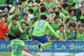 ｢残留｣と｢優勝｣を追い求める激戦！ 湘南FW鈴木章斗のエース証明弾！ PK失敗、一発レッドも京都が執念の同点弾！“痛み分け”の日曜日【湘南ベルマーレvs京都サンガF.C.】激闘PHOTOギャラリーの画像004
